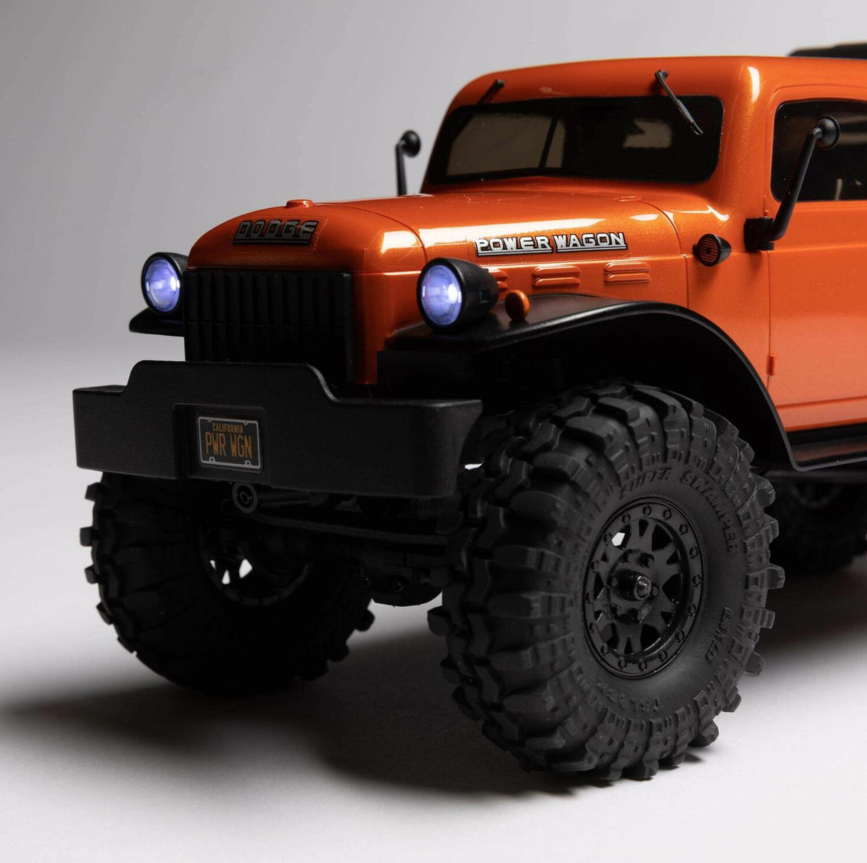 1/24 SCX24 Dodge Power Wagon 4WD Rock Crawler Brushed RTR, Orange