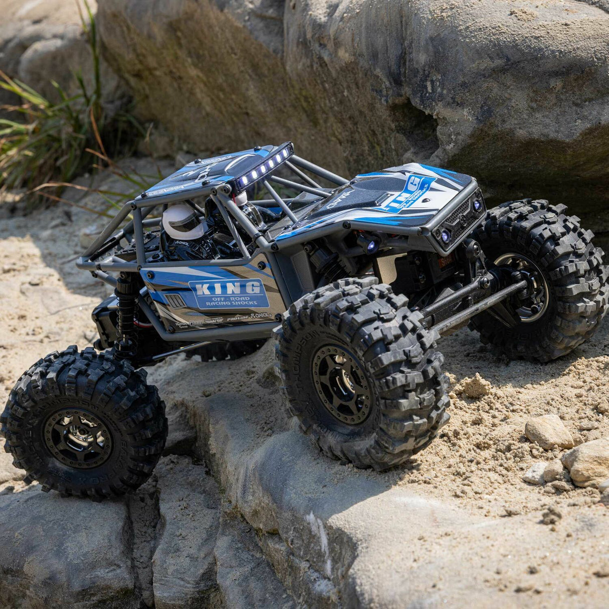 1/18 UTB18 Capra 4WS 4WD Trail Buggy RTR with Battery & Charger, Blue