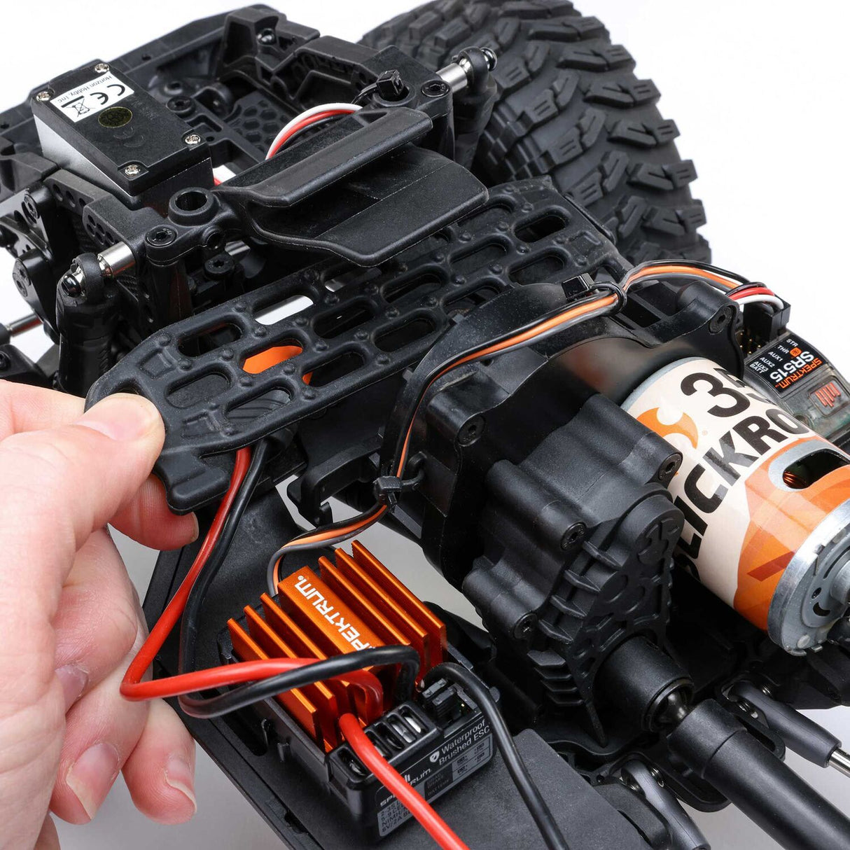 1/10 SCX10 III Coyote 4X4 RTR Rock Crawler (Battery & Charger Included), Gold