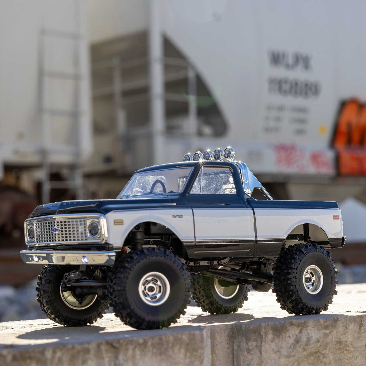 1/24 SCX24 1967-1972 Chevrolet C10 4WD Truck RTR, Black