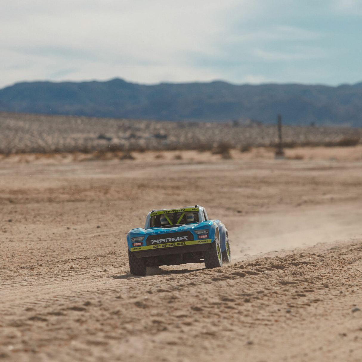 MOJAVE GROM MEGA 380 Brushed 4X4 Small Scale Desert Truck RTR with Battery & Charger, Blue/White
