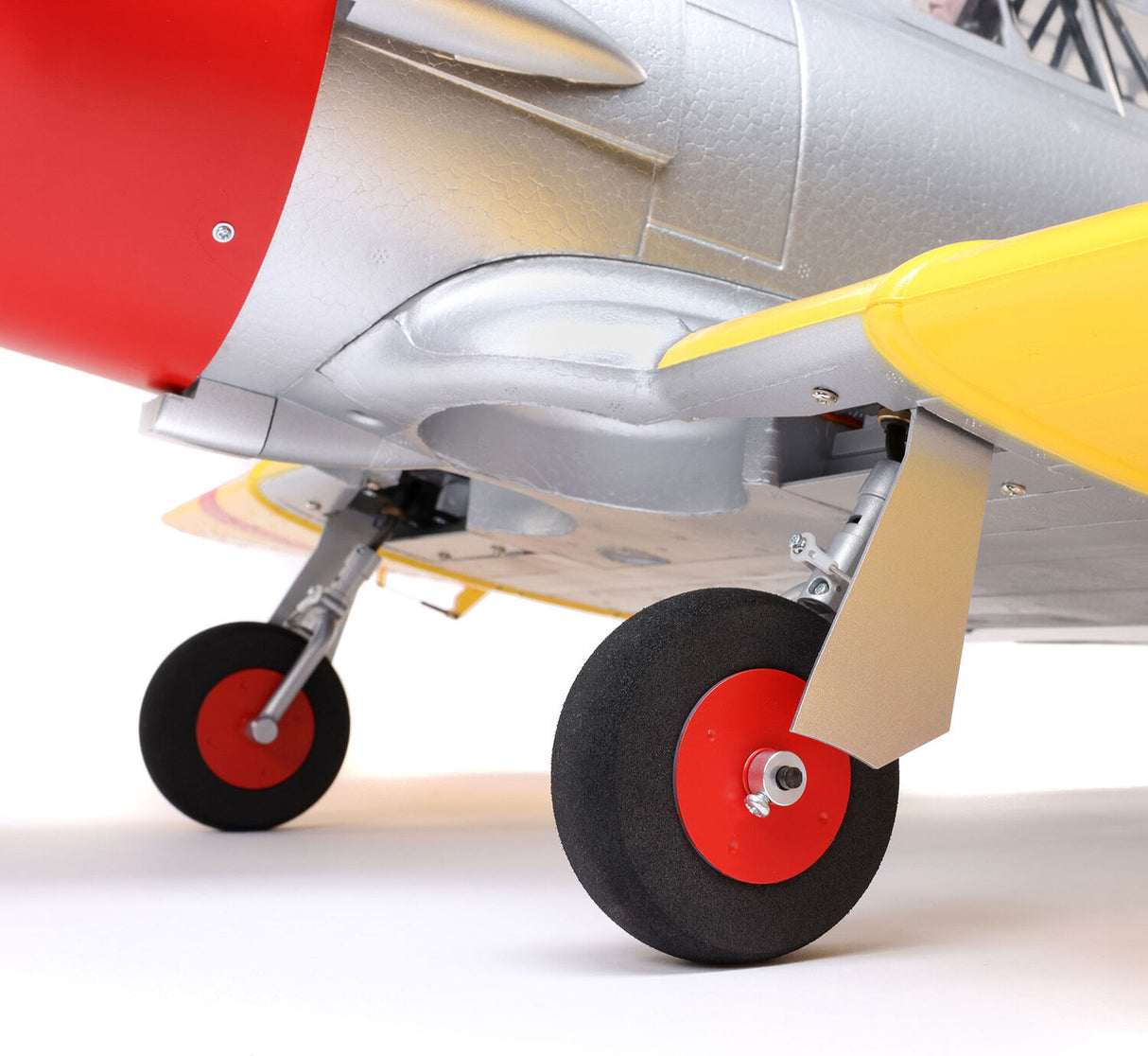 SNJ-5/AT-6 Texan 1.5m BNF Basic with AS3X+ and SAFE Select