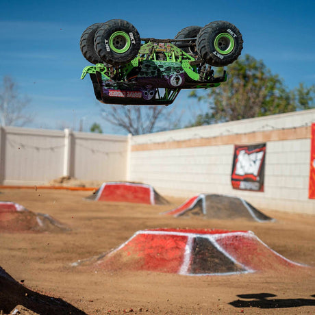 1/8 LMT 2.0 Grave Digger 4X4 Solid Axle Brushless Monster Truck RTR, Green